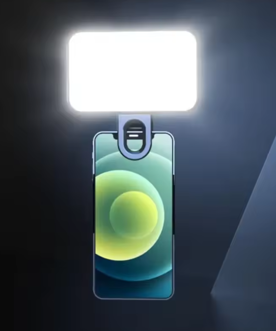 Lumina LED Selfie cu clip – pentru telefon, tableta si laptop – 3 moduri